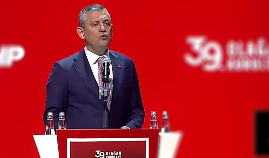 Özgür Özel yeniden genel başkan seçildi