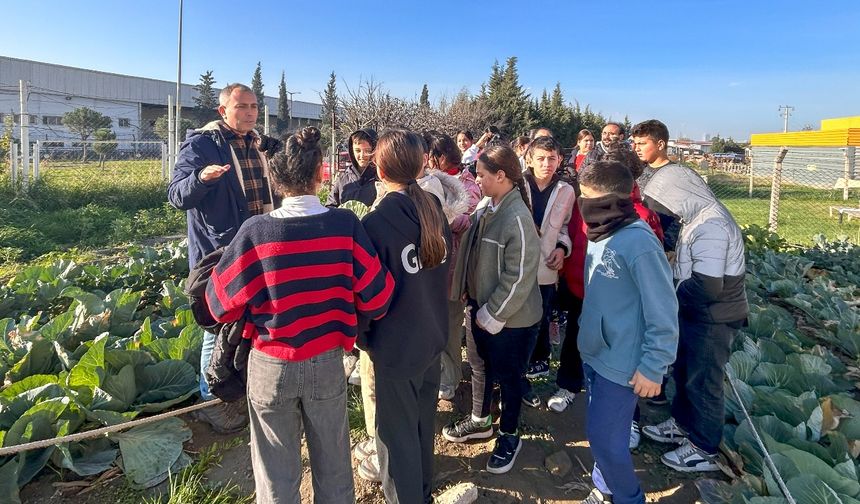 Bornova'da öğrencilere uygulamalı ekoloji eğitimi