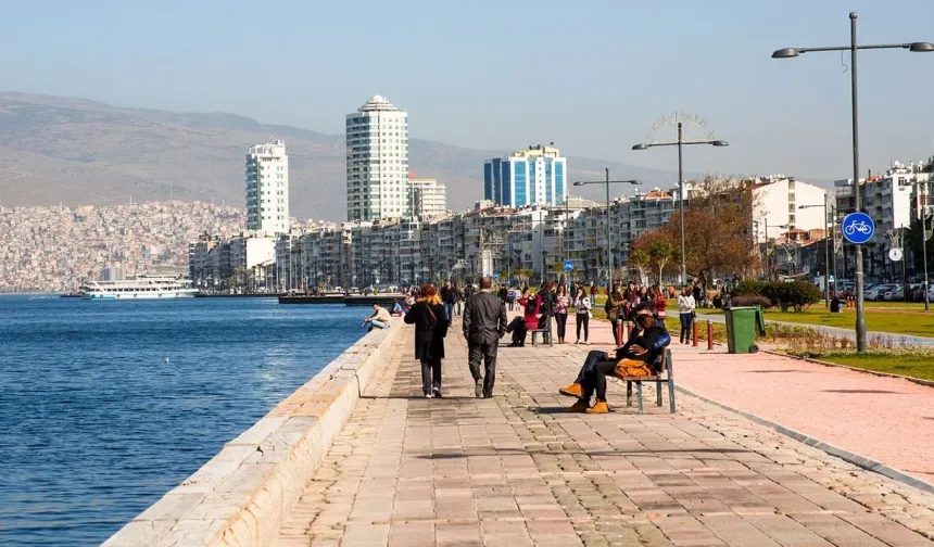 İzmir'de yeni haftada hava nasıl olacak?