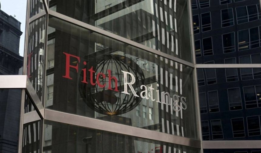 Fitch, Ukrayna'nın kredi notunu yükseltti