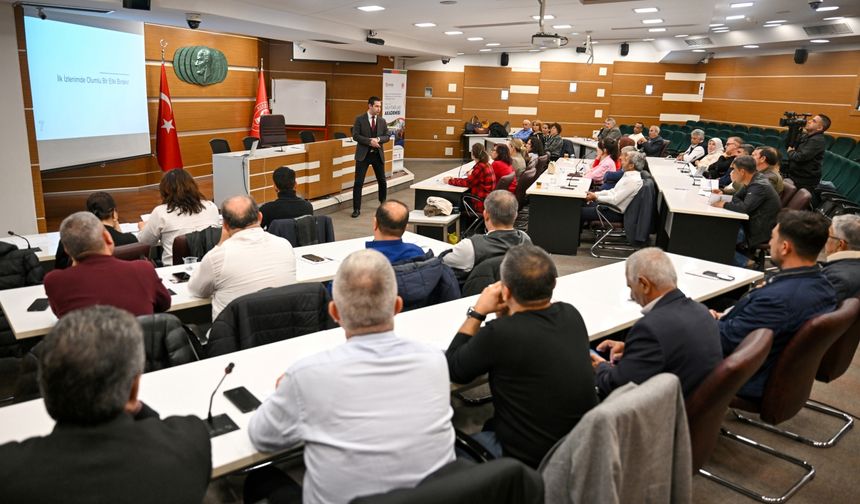 Bornova Muhtarlar Akademisi başladı